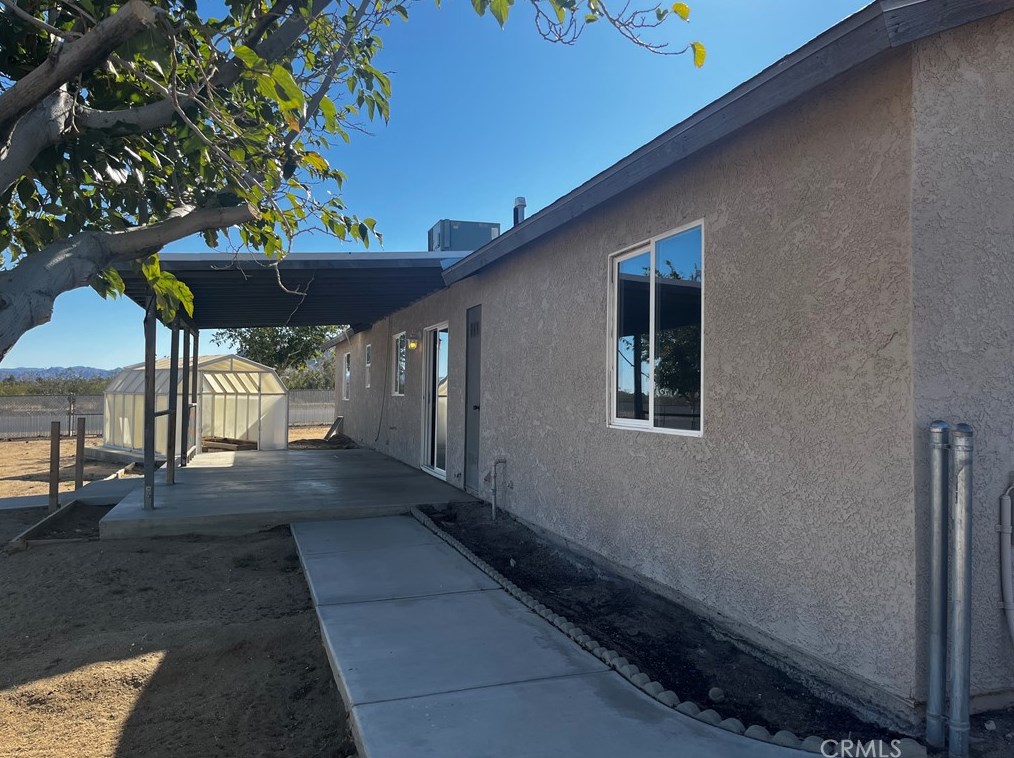 7147 Lennox Ave, Yucca Valley, CA 92284-5911