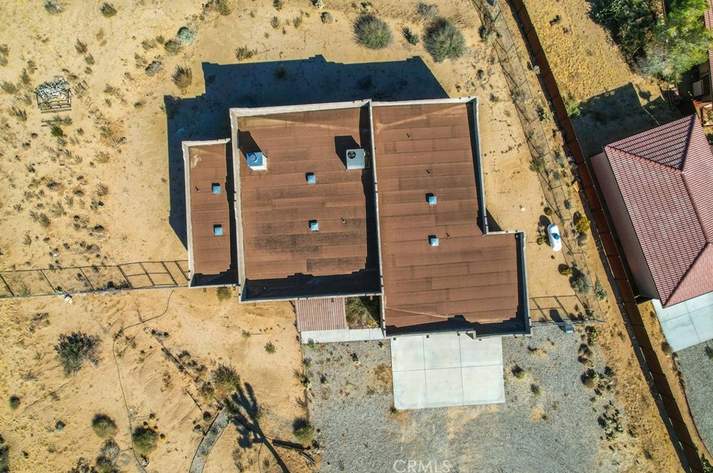 61246 Onaga Trl, Joshua Tree CA  92252-3114 exterior