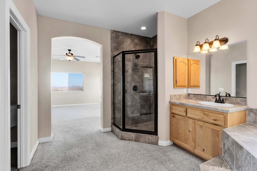 61246 Onaga Trl, Joshua Tree CA  92252-3114 exterior