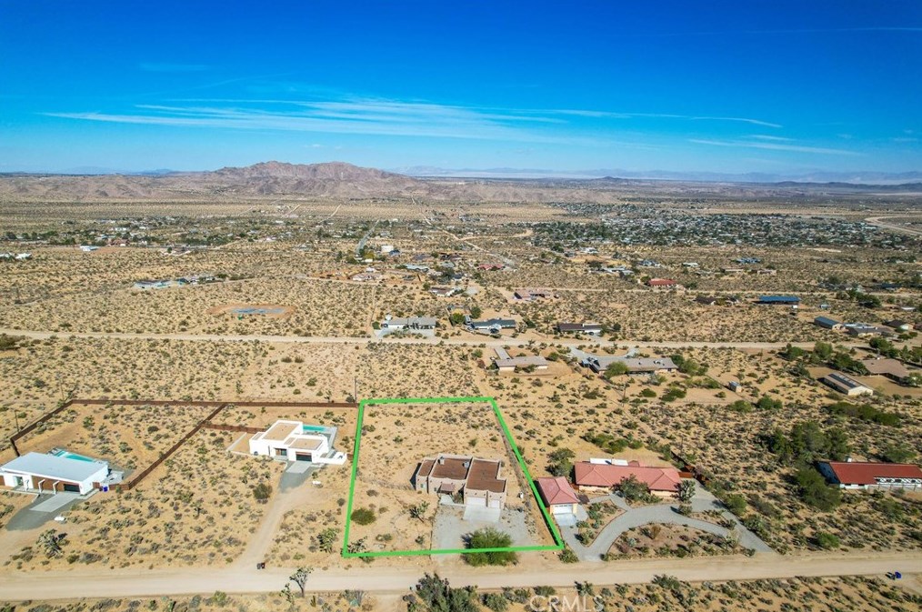 61246 Onaga Trl, Joshua Tree CA  92252-3114 exterior