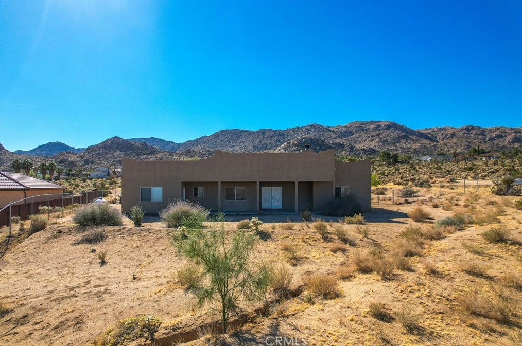 61246 Onaga Trl, Joshua Tree CA  92252-3114 exterior