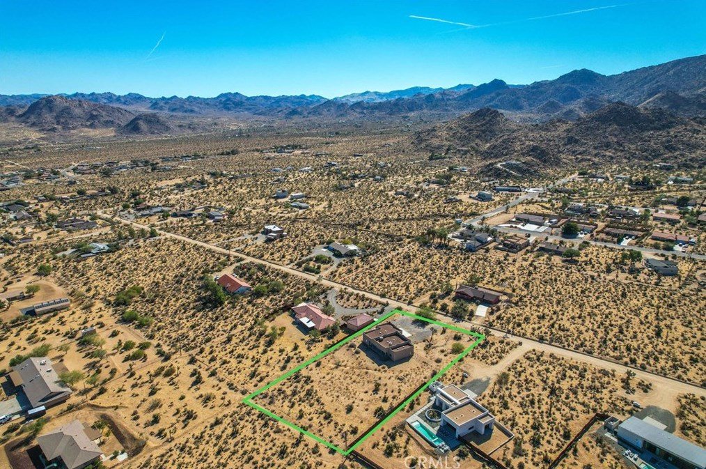 61246 Onaga Trl, Joshua Tree CA  92252-3114 exterior