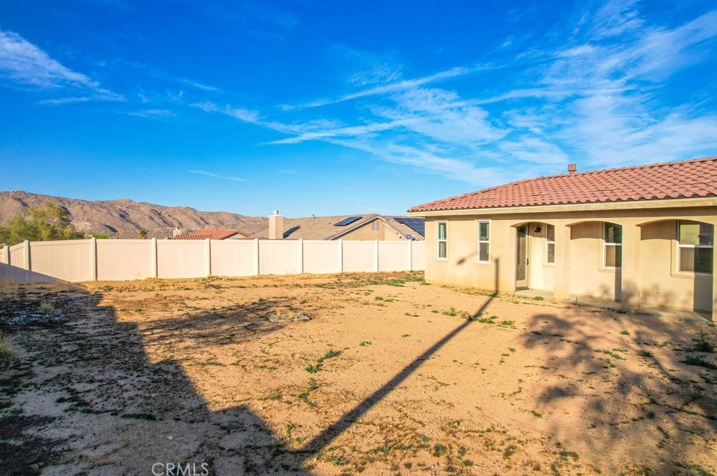 7895 Borrego Trl, Yucca Valley CA  92284-3296 exterior