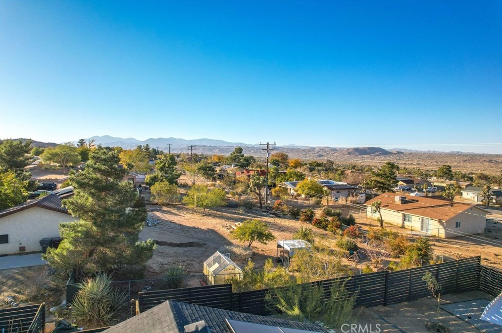 60670 Pueblo Trl, Joshua Tree CA  92252-2950 exterior