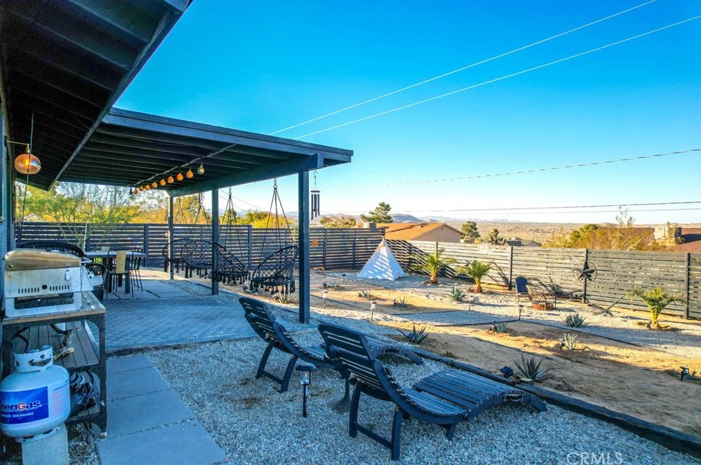 60670 Pueblo Trl, Joshua Tree CA  92252-2950 exterior