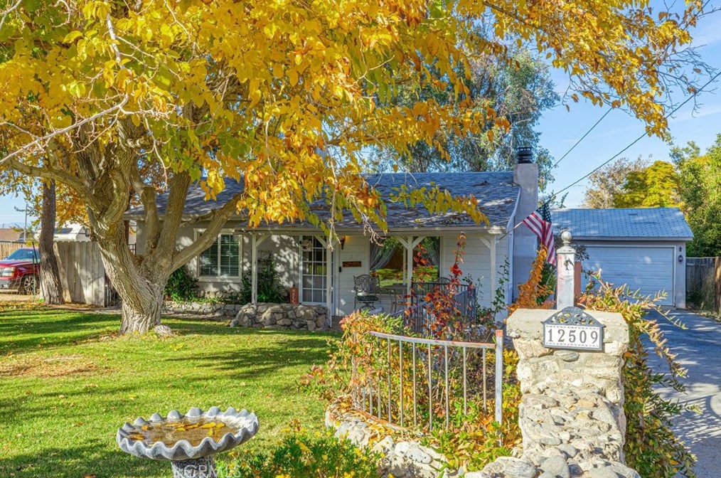 12509 E Ave V10, Pearblossom, CA 93553