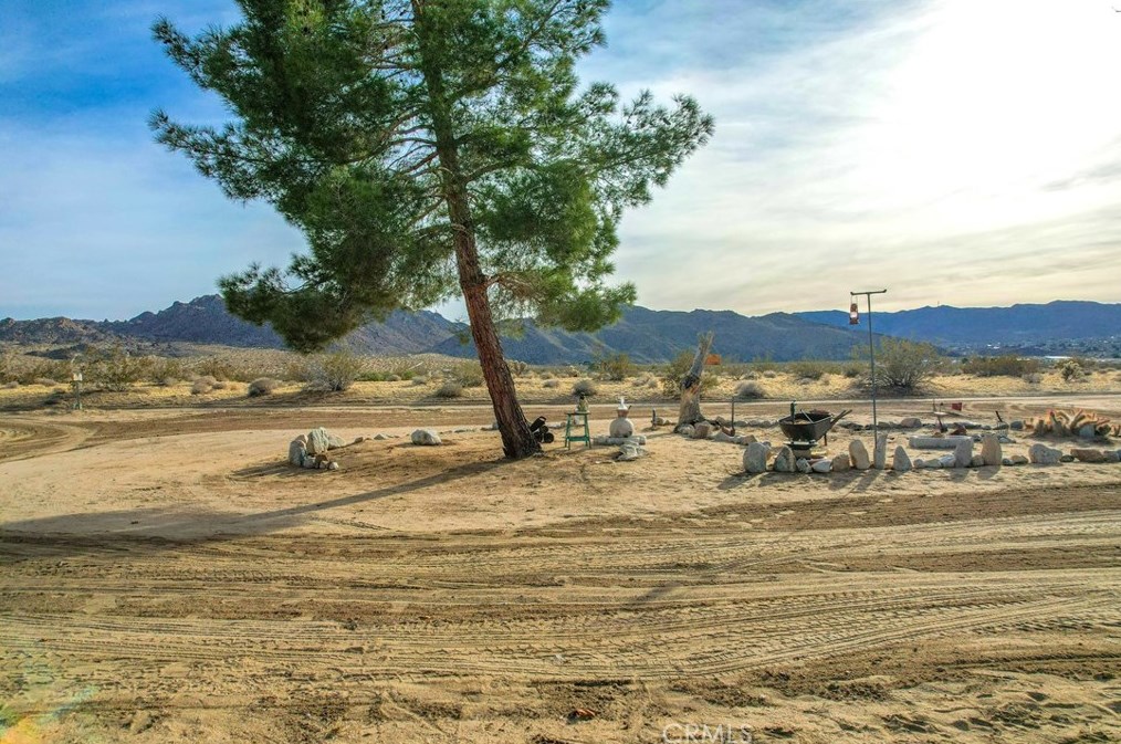 62736 Terrace Dr, Joshua Tree CA  92252-2001 exterior