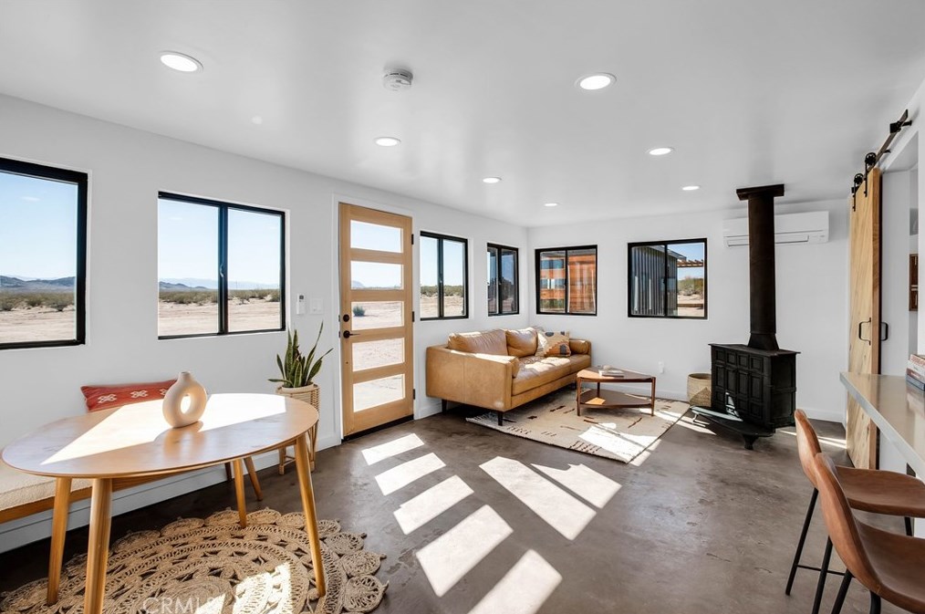 514 Little Field Rd, Joshua Tree CA  92252 exterior