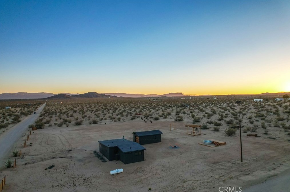 514 Little Field Rd, Joshua Tree CA  92252 exterior