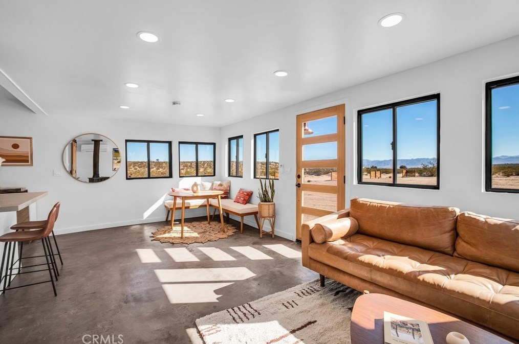 514 Little Field Rd, Joshua Tree CA  92252 exterior