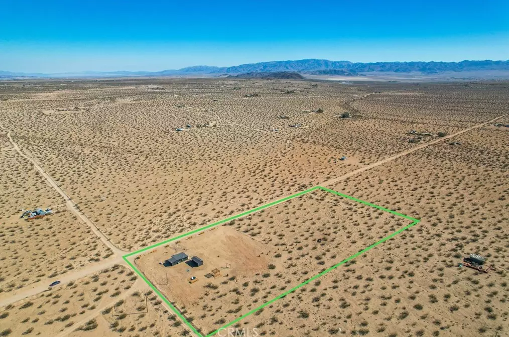 514 Little Field Rd, Joshua Tree CA  92252 exterior