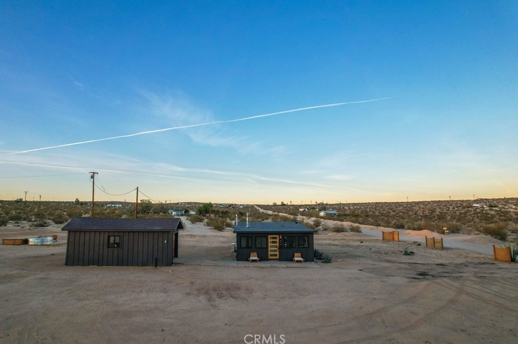 514 Little Field Rd, Joshua Tree CA  92252 exterior