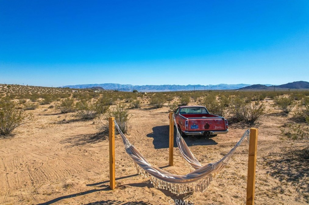 514 Little Field Rd, Joshua Tree CA  92252 exterior