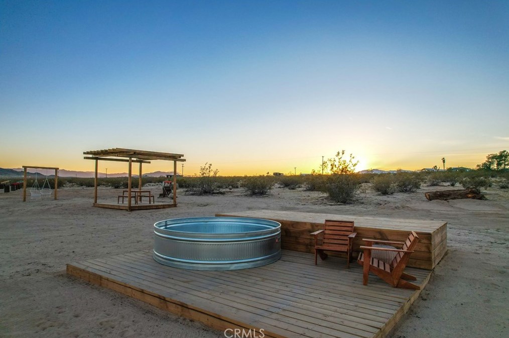 514 Little Field Rd, Joshua Tree CA  92252 exterior
