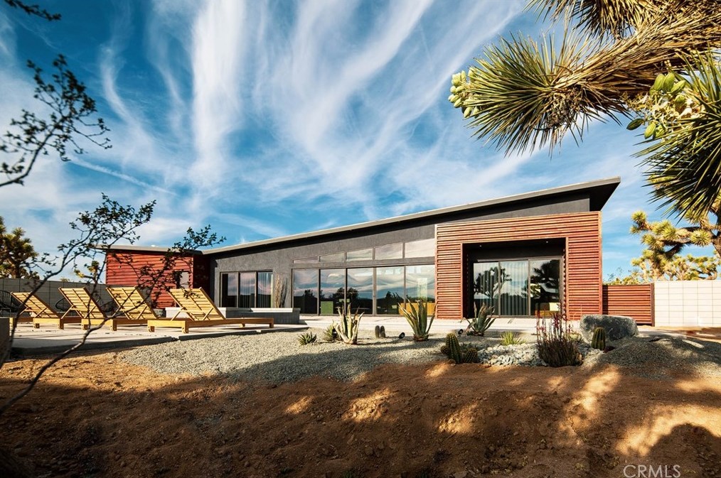 4975 Linda Lee Dr, Yucca Valley, CA 92284-9040