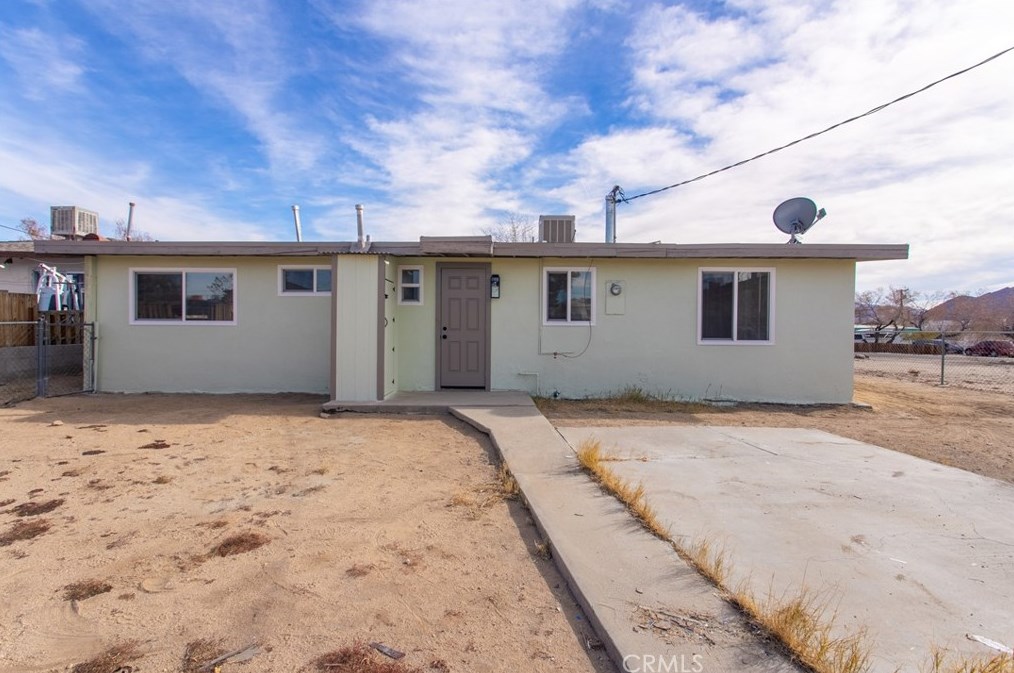 6322 Cahuilla Ave, Twntynine Plm CA  92277-2012 exterior