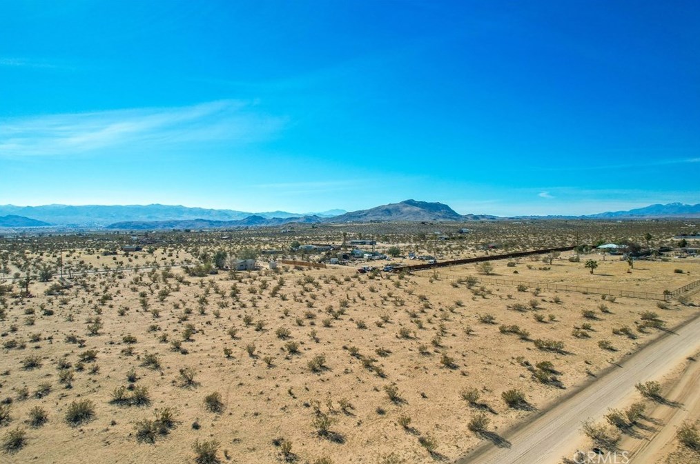 62616 Sunny Sands Dr, Joshua Tree CA  92252-3362 exterior