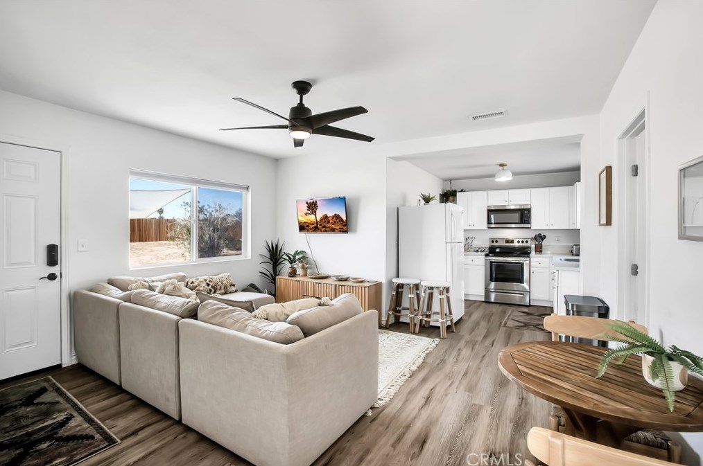 62616 Sunny Sands Dr, Joshua Tree CA  92252-3362 exterior