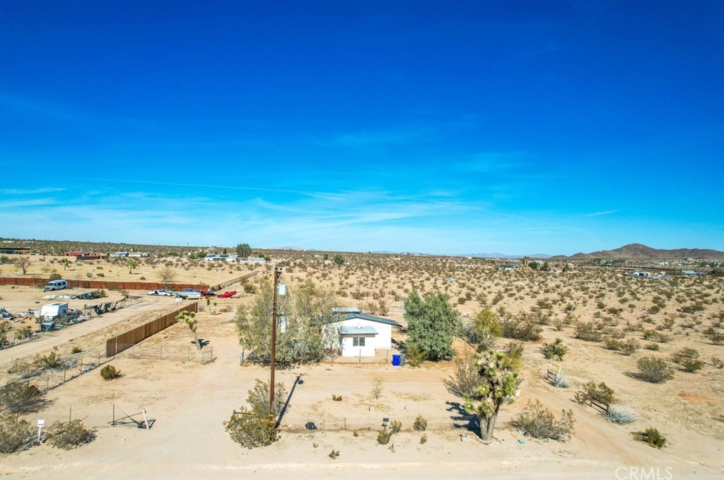62616 Sunny Sands Dr, Joshua Tree CA  92252-3362 exterior