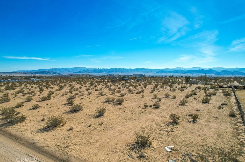 62616 Sunny Sands Dr, Joshua Tree CA  92252-3362 exterior