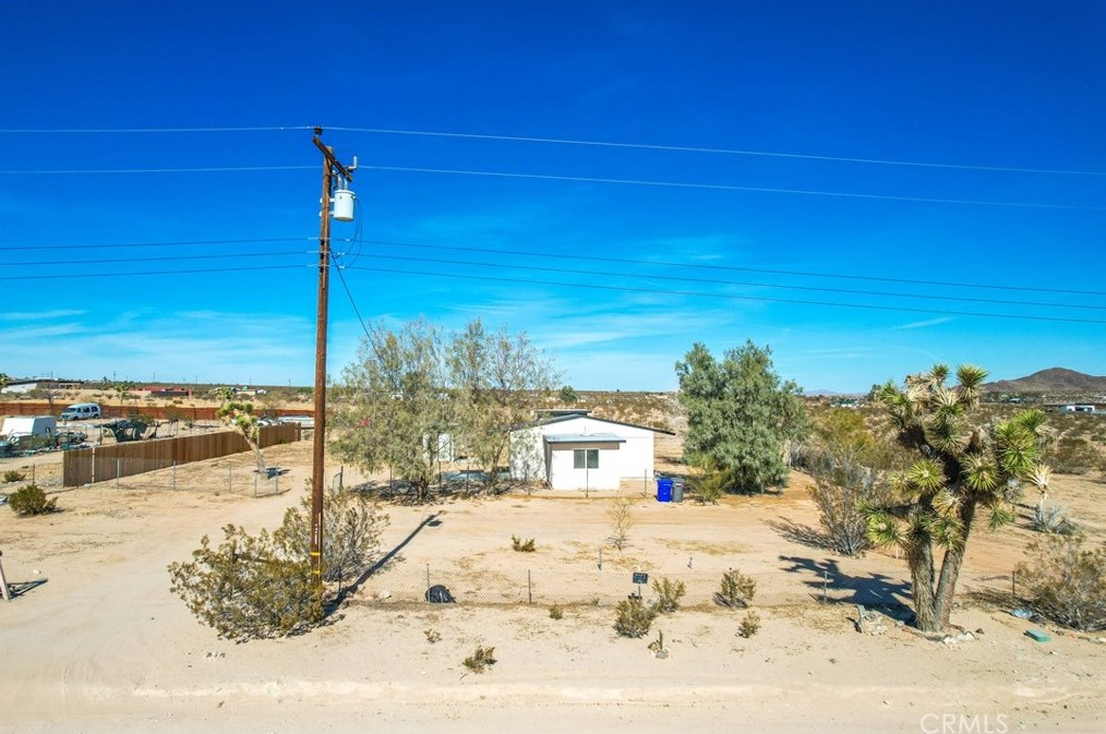 62616 Sunny Sands Dr, Joshua Tree CA  92252-3362 exterior