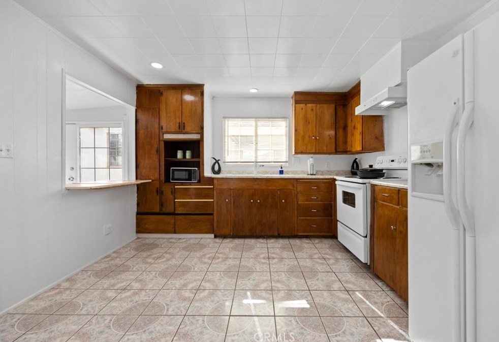 4631 Joshua Cove Dr, Joshua Tree CA  92252-1548 exterior