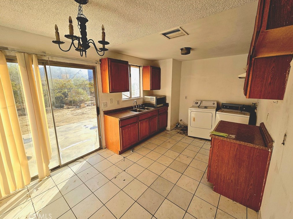 6344 Palm View Ave, Twntynine Plm, CA 92277