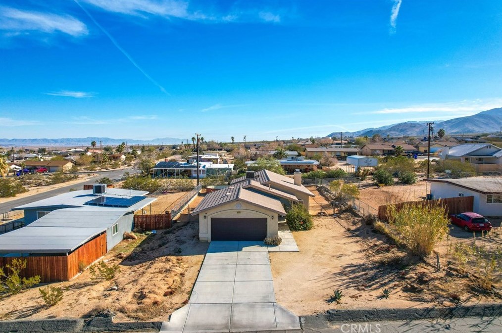 6723 Pine Spring Ave, Twntynine Plm, CA 92277