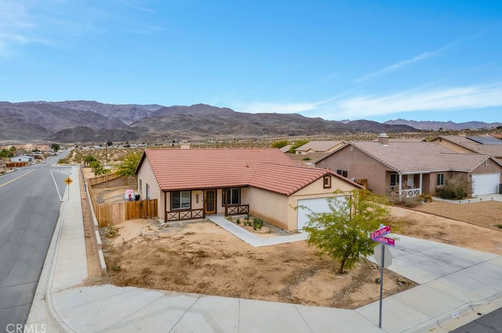 71675 Sun Valley Dr, Twntynine Plm CA  92277-4086 exterior