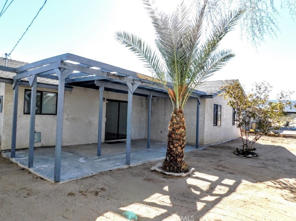 5474 Cahuilla Ave, Twntynine Plm, CA 92277-1416