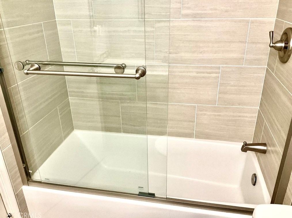 6352 Yucca Ave, Twntynine Plm CA  92277-3263 exterior