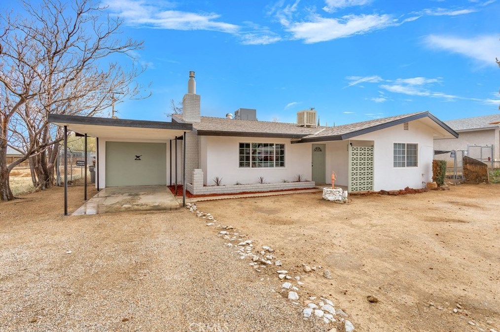 7445 Cibola Trl, Yucca Valley CA  92284-3253 exterior