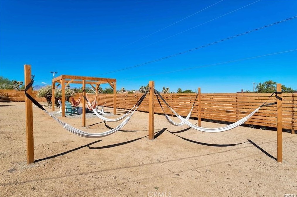 60440 Alta Mesa Dr, Joshua Tree CA  92252-2717 exterior