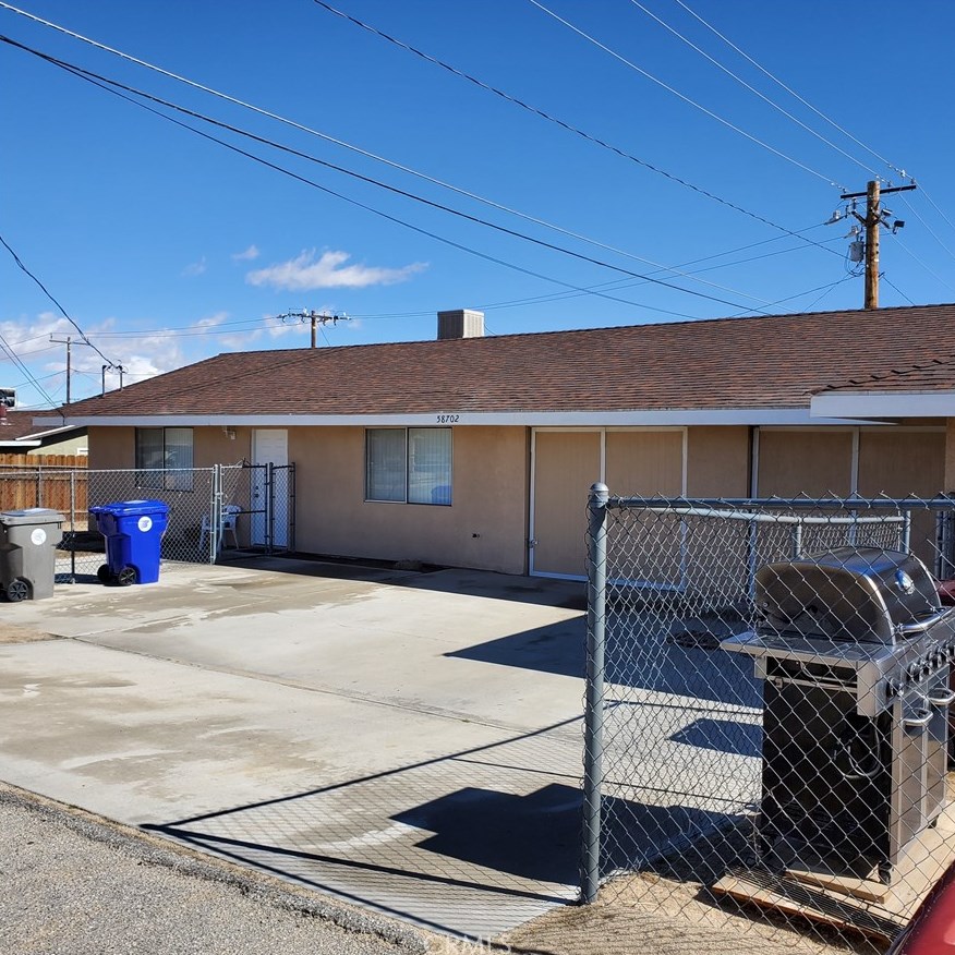 58702 Paxton Rd, Yucca Valley, CA 92284-5795