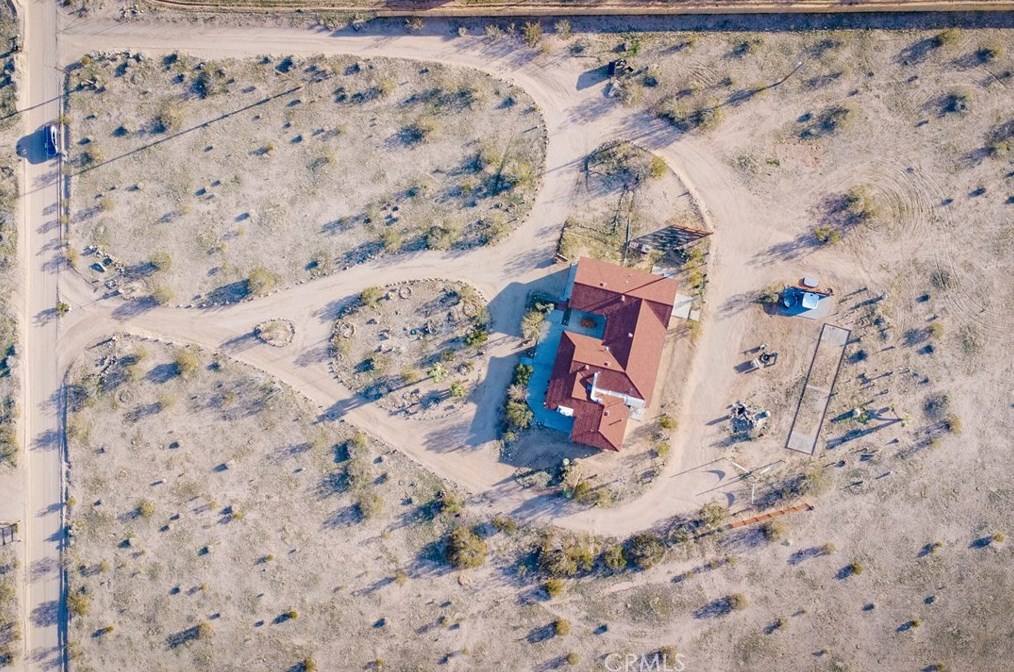 1272 Shangrila, Joshua Tree CA  92252 exterior