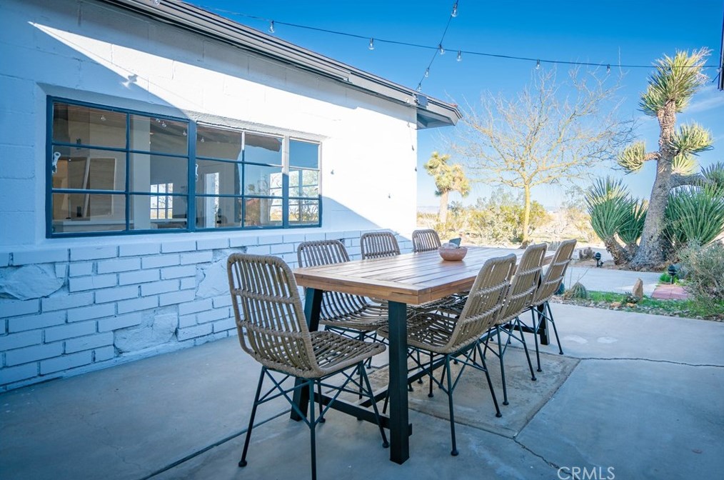 1272 Shangrila, Joshua Tree CA  92252 exterior