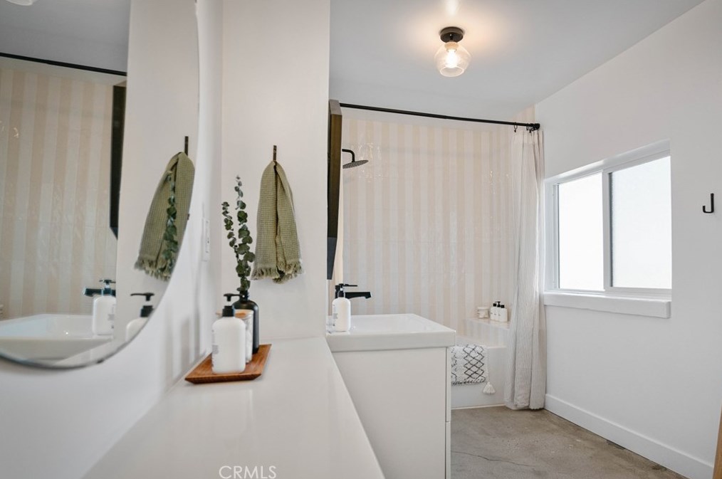 1272 Shangrila, Joshua Tree CA  92252 exterior