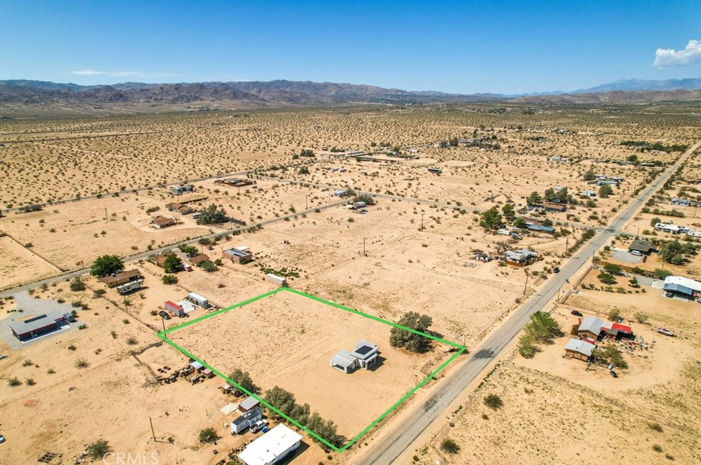 64815 Sun Mesa Rd, Joshua Tree CA  92252-4427 exterior