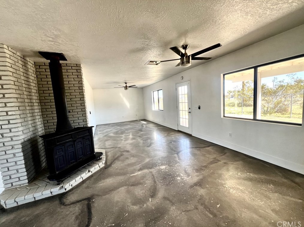 6829 Palisade Way, Yucca Valley, CA 92284-5987