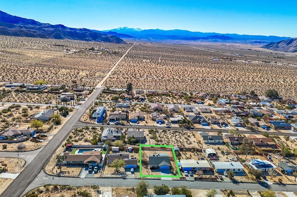 6860 Quail Spring Ave, Twntynine Plm CA  92277-6535 exterior