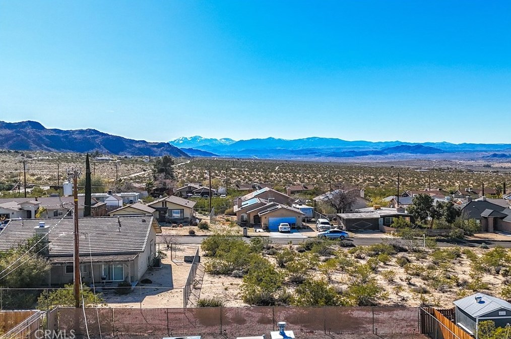 6860 Quail Spring Ave, Twntynine Plm CA  92277-6535 exterior