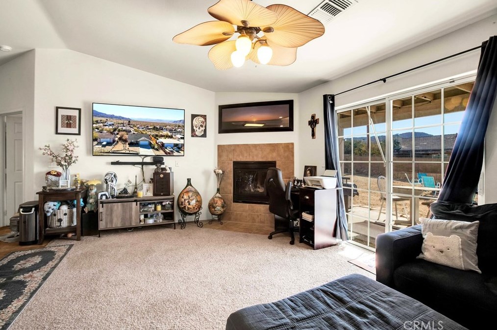 6860 Quail Spring Ave, Twntynine Plm CA  92277-6535 exterior