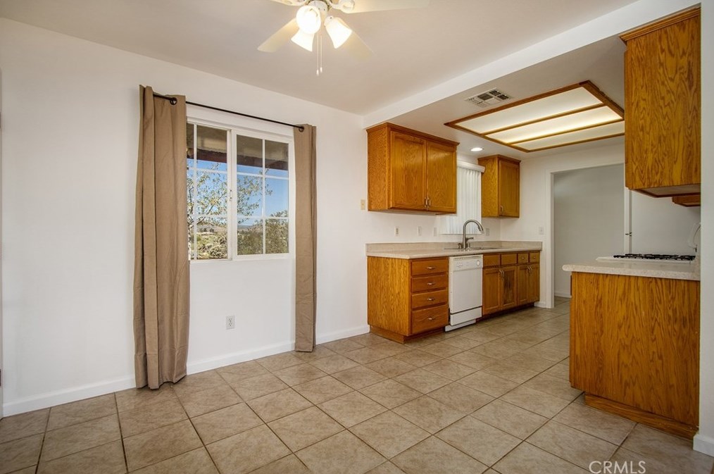 6851 Conejo Ave, Joshua Tree CA  92252-2408 exterior