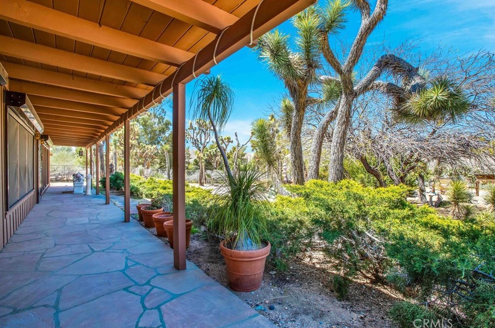 55839 Highland Trl, Yucca Valley, CA 92284-3513