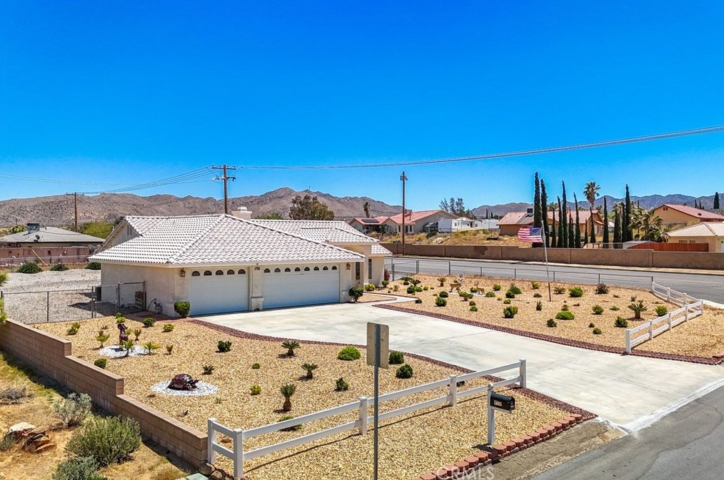 7685 Balsa Ave, Yucca Valley, CA 92284