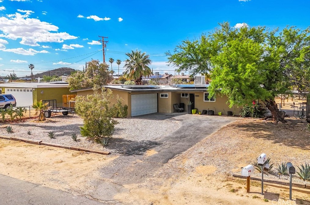 72420 Sunnyslope Dr, Twntynine Plm, CA 92277-2140