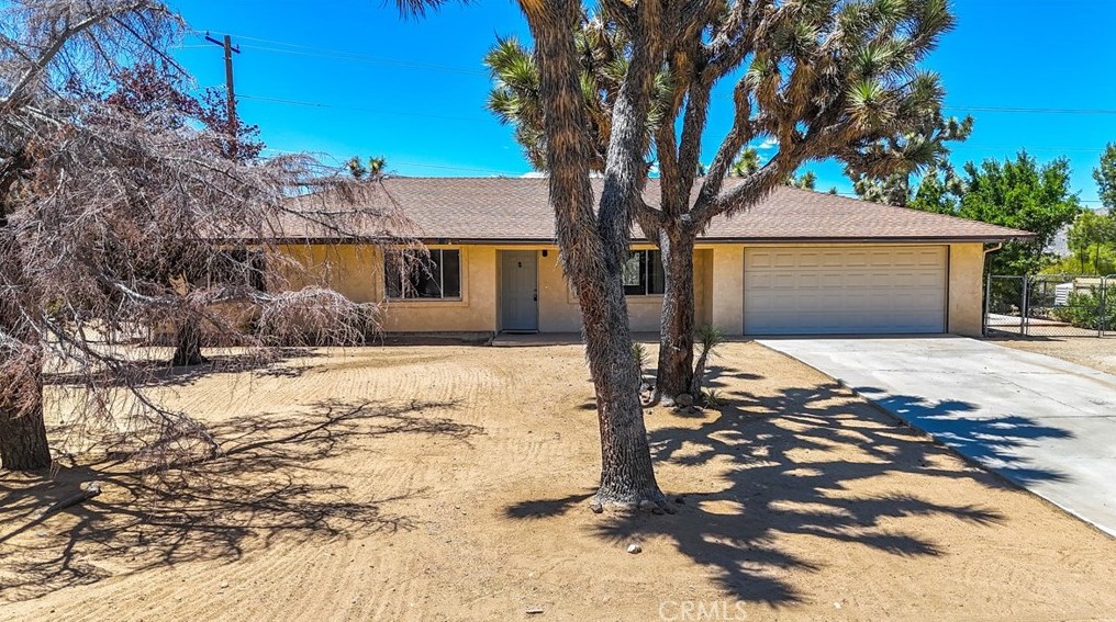 7930 Palm Ave, Yucca Valley, CA 92284-4046