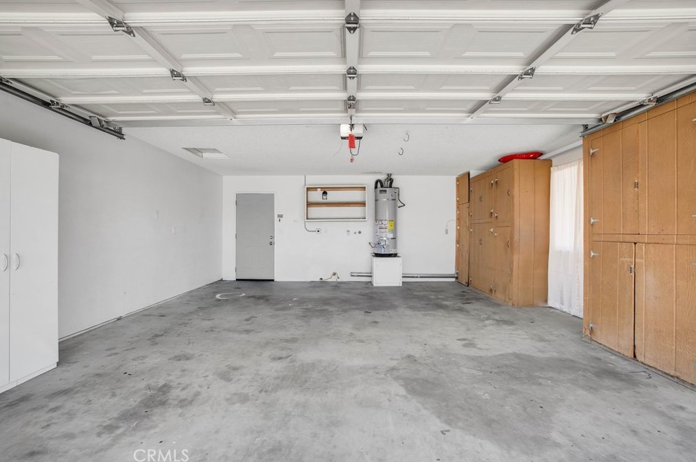 7930 Palm Ave, Yucca Valley CA 92284-4080 exterior