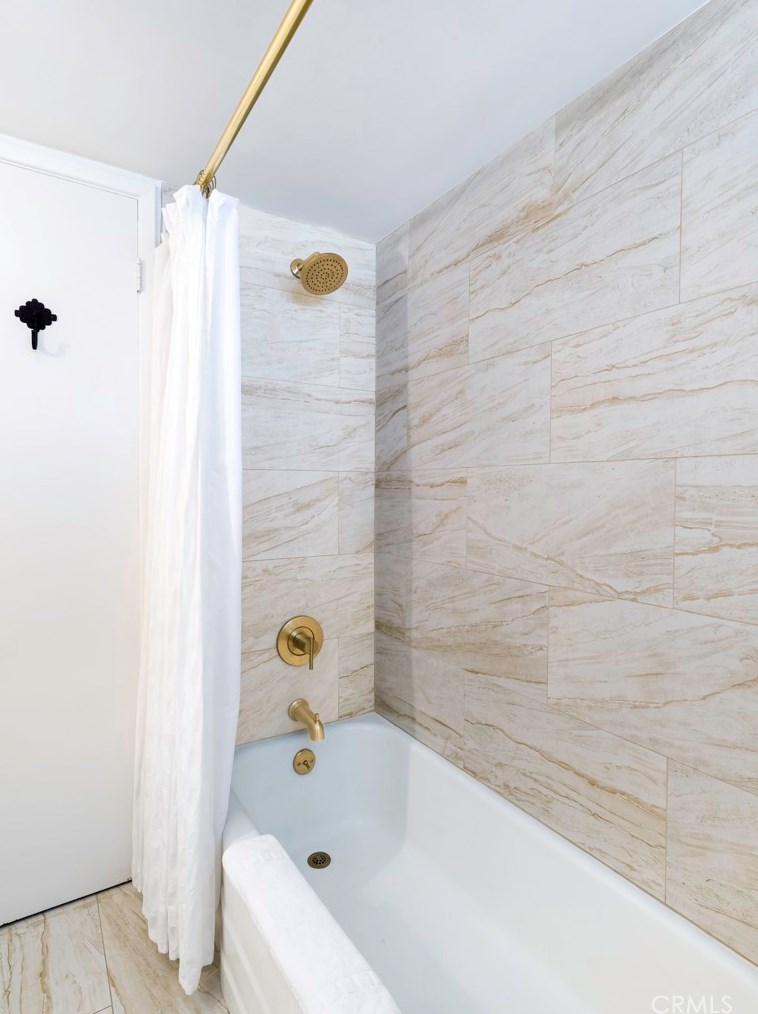 7515 San Remo Trl, Yucca Valley CA  92284-2354 exterior