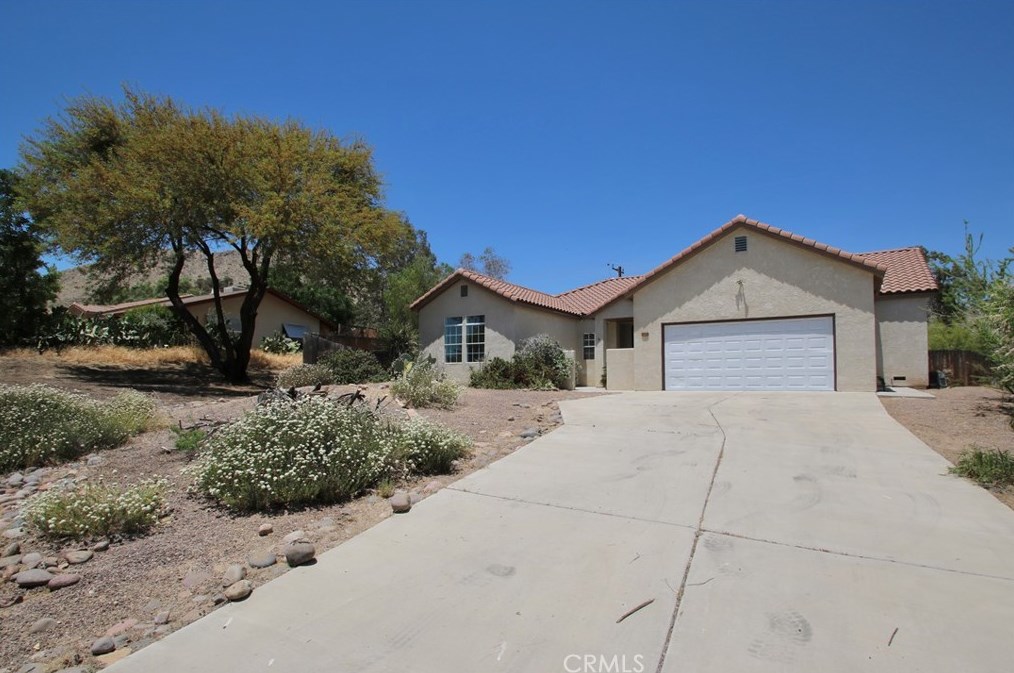 49174 Tamarisk Dr, Morongo Valley, CA 92256
